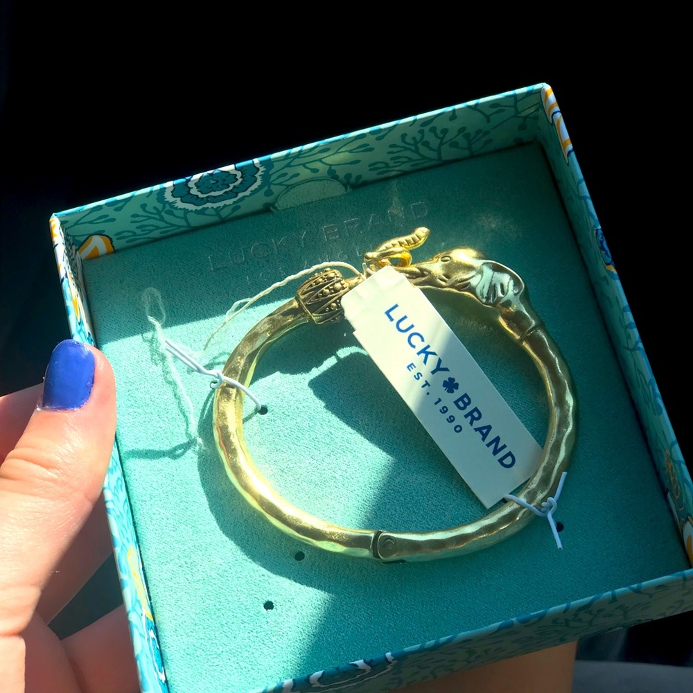 Lucky Brand Gold Elephant Clasp Bracelet